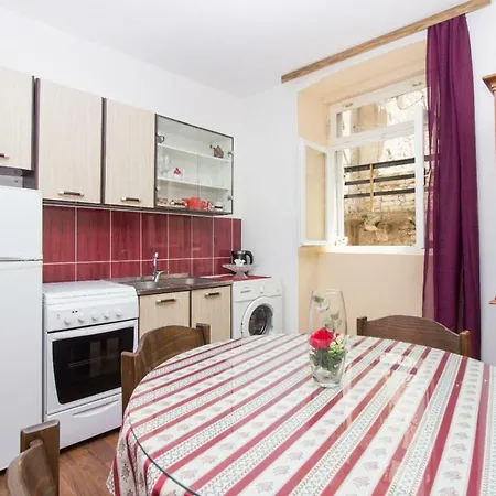 Main Square Apartman * Zadar